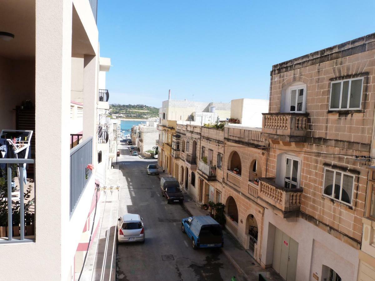 Claire'S Court Marsaxlokk Exterior photo