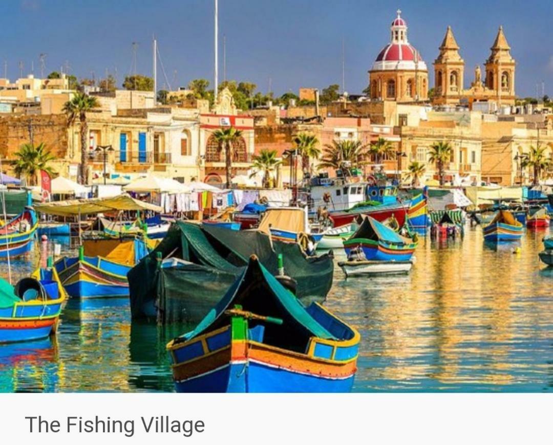 Claire'S Court Marsaxlokk Exterior photo