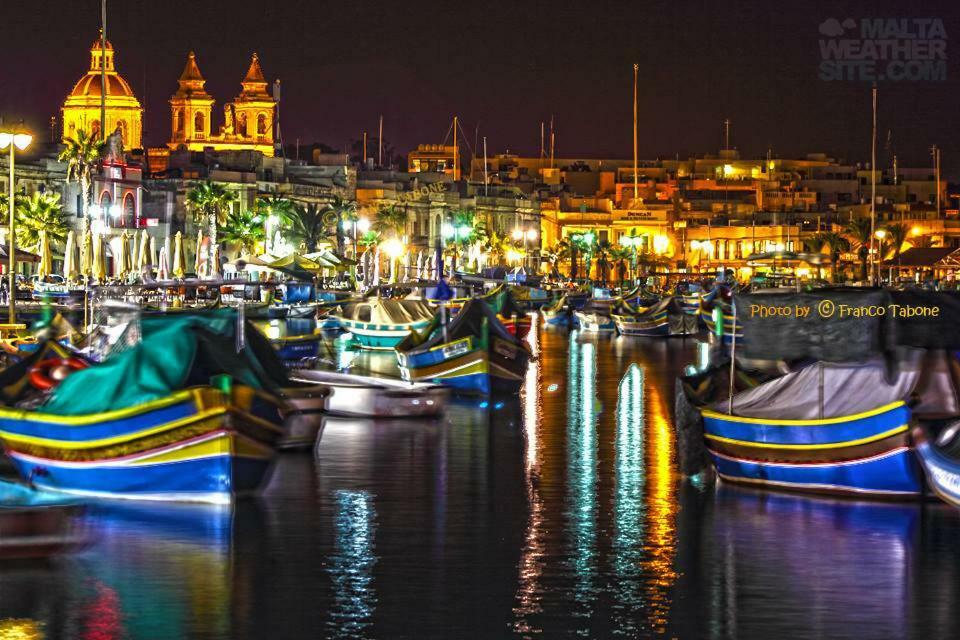 Claire'S Court Marsaxlokk Exterior photo